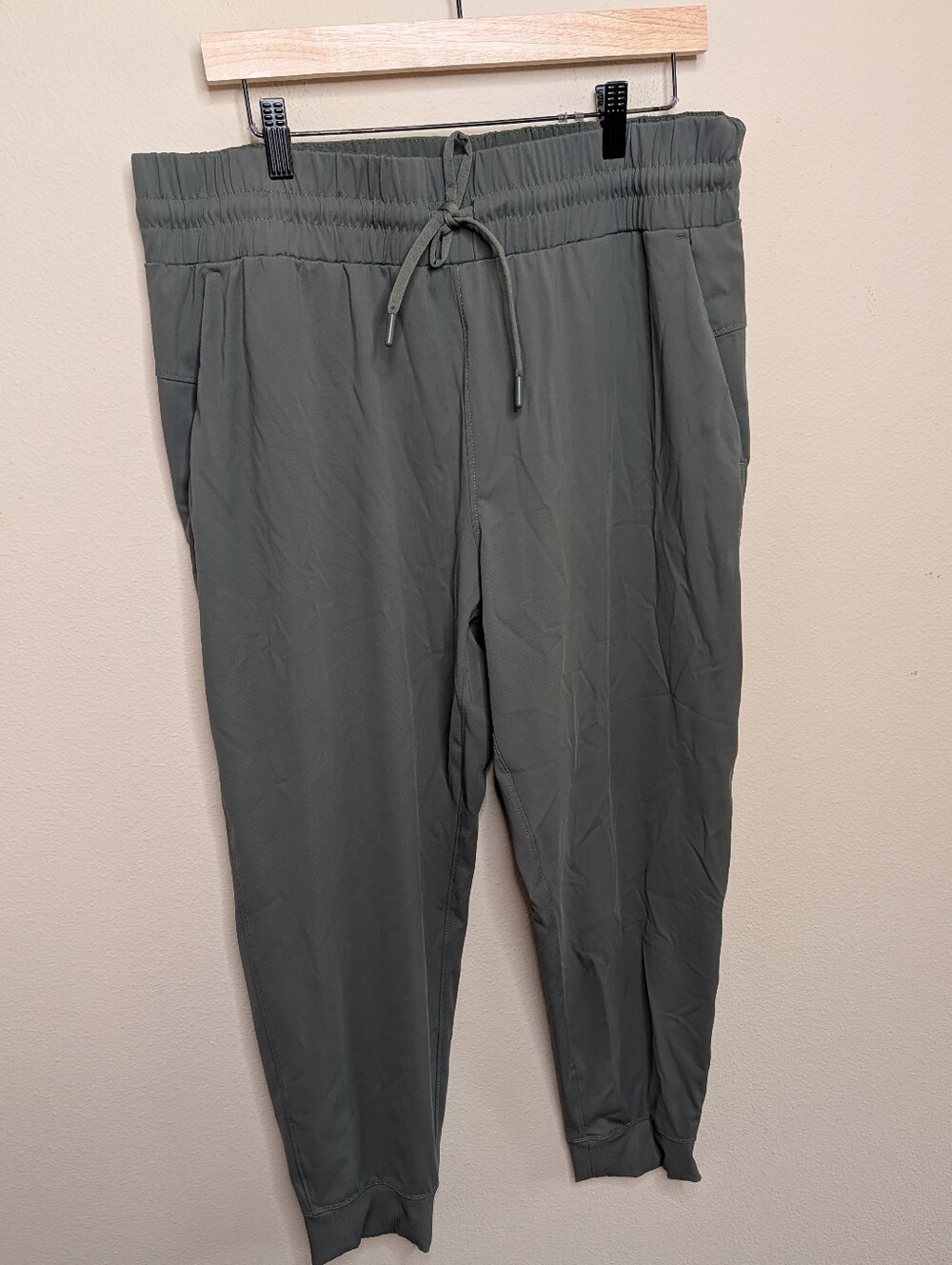 Member's Mark Olive Green Travel Jogger Pants XL Drawstring Pockets
